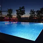Bl Lakeside *