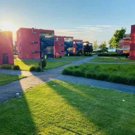Bl Lakeside Apartman
