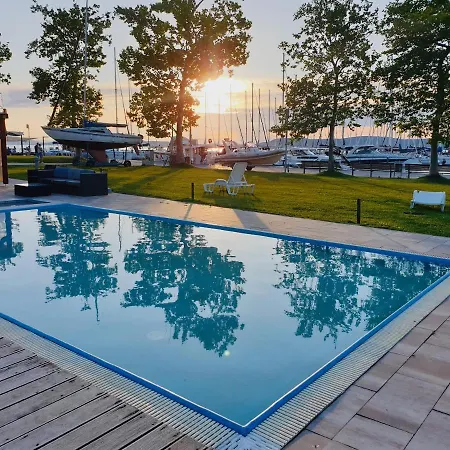 Bl Lakeside * Balatonlelle