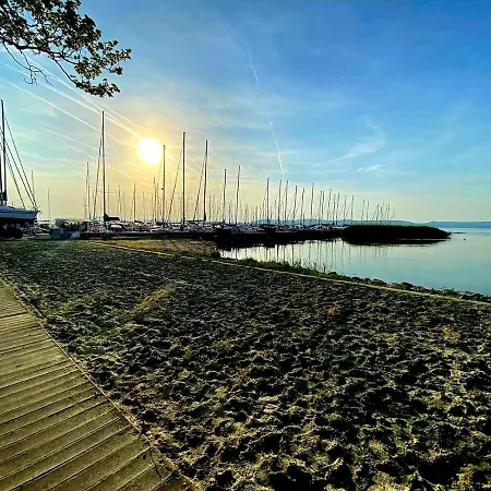 Bl Lakeside Apartman