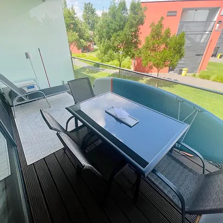 Bl Lakeside Apartman *