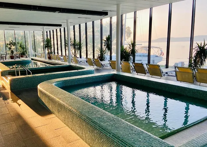 Bl Lakeside *