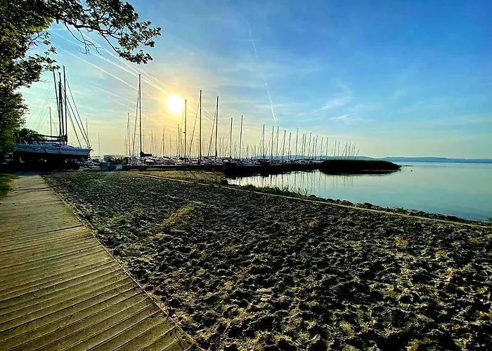 Bl Lakeside דירה